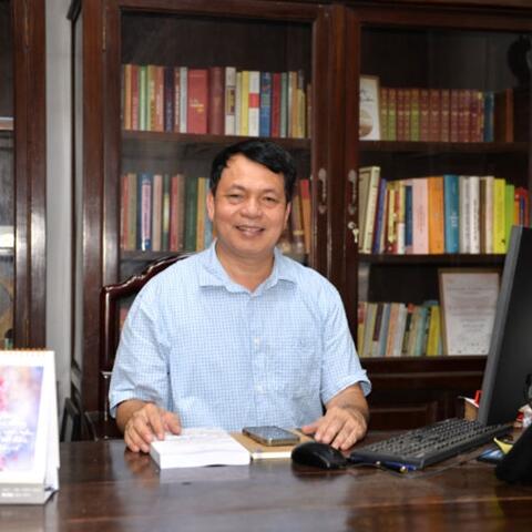 <a href="/kham-pha" title="Khám phá" rel="dofollow">Khám phá</a>