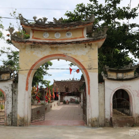<a href="/kham-pha" title="Khám phá" rel="dofollow">Khám phá</a>