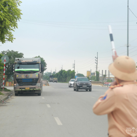 <a href="/tin-tong-hop" title="Tin tổng hợp" rel="dofollow">Tin tổng hợp</a>