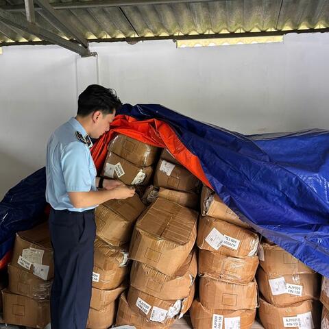 <a href="/kinh-te-247" title="Kinh tế 247" rel="dofollow">Kinh tế 247</a>
