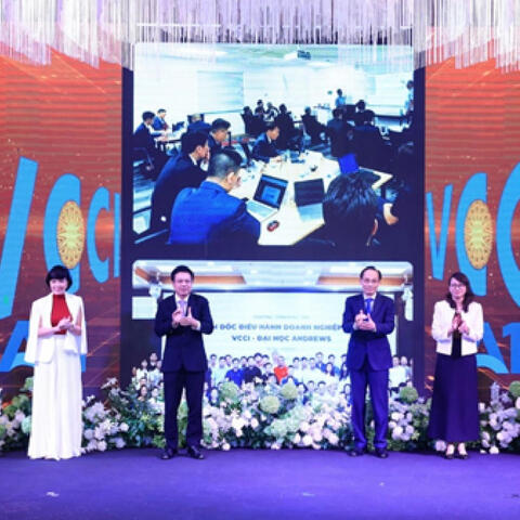 <a href="/kinh-te-247" title="Kinh tế 247" rel="dofollow">Kinh tế 247</a>