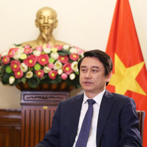 <a href="/tin-tong-hop" title="Tin tổng hợp" rel="dofollow">Tin tổng hợp</a>