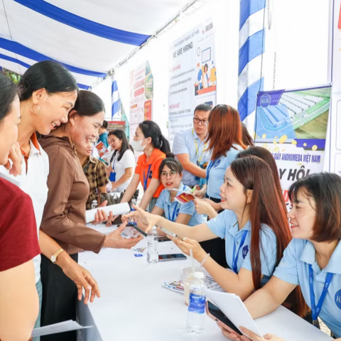 <a href="/khoi-nghiep" title="Khởi nghiệp" rel="dofollow">Khởi nghiệp</a>