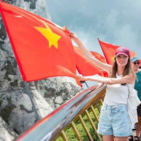 <a href="/gioi-tre" title="Giới trẻ" rel="dofollow">Giới trẻ</a>