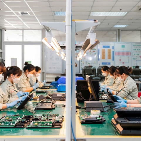 <a href="/hightech" title="Hightech" rel="dofollow">Hightech</a>