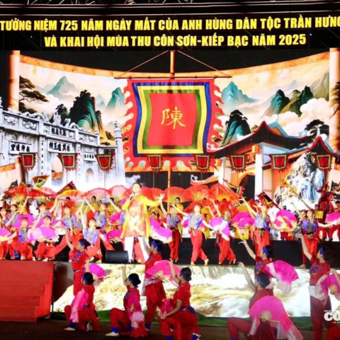 <a href="/kham-pha" title="Khám phá" rel="dofollow">Khám phá</a>