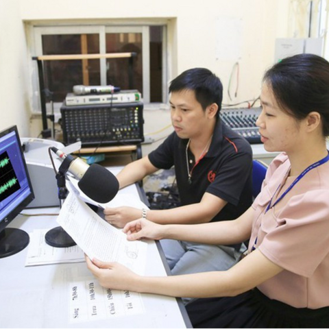 <a href="/hightech" title="Hightech" rel="dofollow">Hightech</a>