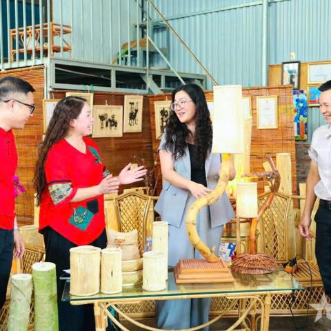 <a href="/khoi-nghiep" title="Khởi nghiệp" rel="dofollow">Khởi nghiệp</a>