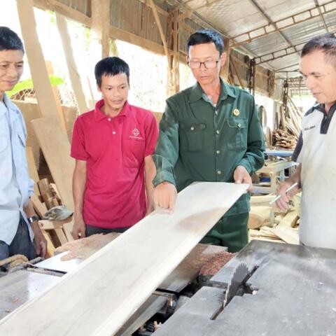 <a href="/khoi-nghiep" title="Khởi nghiệp" rel="dofollow">Khởi nghiệp</a>