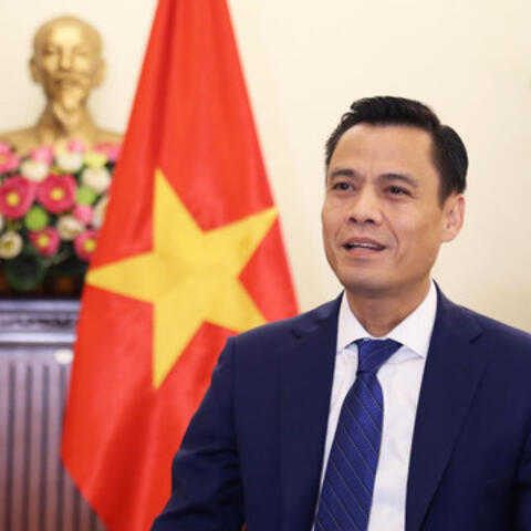 <a href="/tin-tong-hop" title="Tin tổng hợp" rel="dofollow">Tin tổng hợp</a>