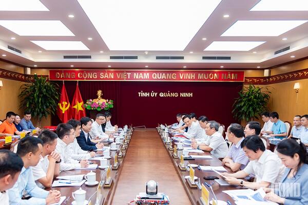 Hiện thực hóa Bộ tứ Nghị quyết, kiến tạo mô hình chính quyền số kiểu mẫu