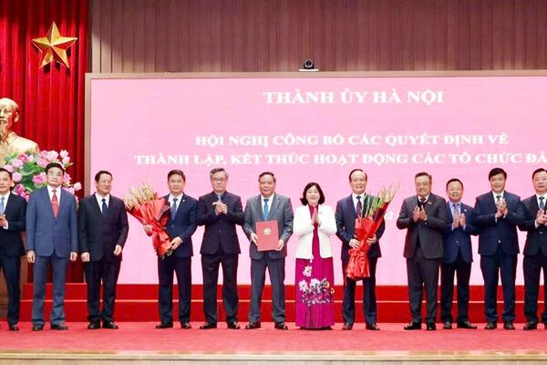 Đảng bộ các cơ quan Đảng thành phố Hà Nội: Gương mẫu đi đầu, khát vọng vươn cao