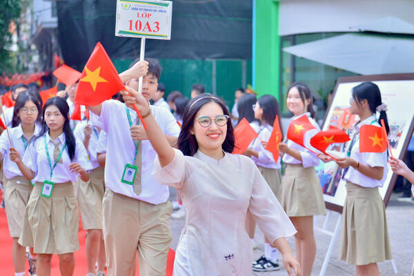 Hà Nội chuẩn bị điều kiện phổ cập THPT