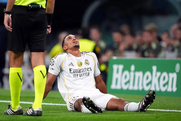 Real Madrid trả giá đắt cho chiến thắng ở Champions League