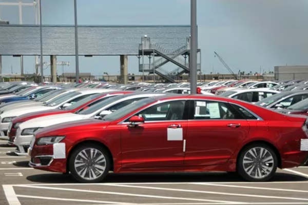 Chi 3,85 tỷ USD nhập khẩu ô tô nguyên chiếc