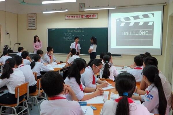 Góc nhìn giáo dục: Giảm tải sổ sách hành chính cho giáo viên