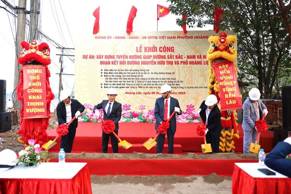 Phường Hoàng Liệt khởi công tuyến đường giáp đường sắt Bắc - Nam và hồ Linh Đàm