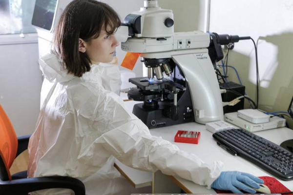 Nga tiến hành sản xuất hàng loạt vắc-xin phòng ung thư