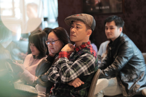 Tuấn Hưng: Điện thoại để ở chế độ "không làm phiền", thu mình viết nhạc