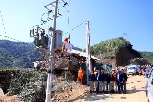 100% số xã, đặc khu của miền Bắc đã có điện lưới quốc gia