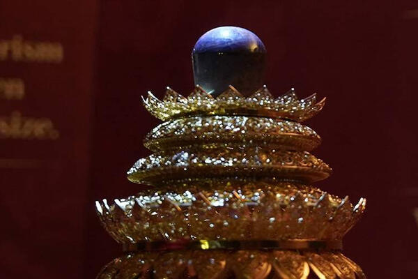 ‘Ngôi sao tím’ khổng lồ ở Sri Lanka trị giá 300-400 triệu USD gây chấn động