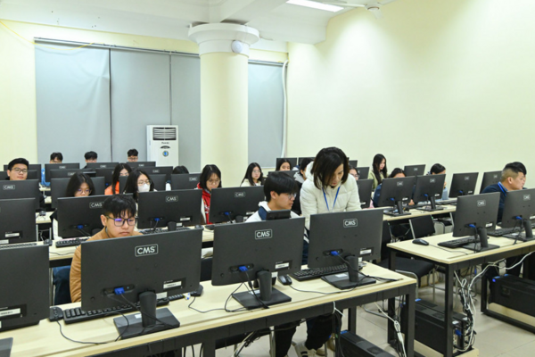 Thủ khoa kỳ thi Đánh giá tư duy đợt 1 đến từ Hưng Yên