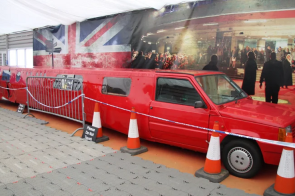 Những bản độ xe limousine kỳ dị nhất từng thấy