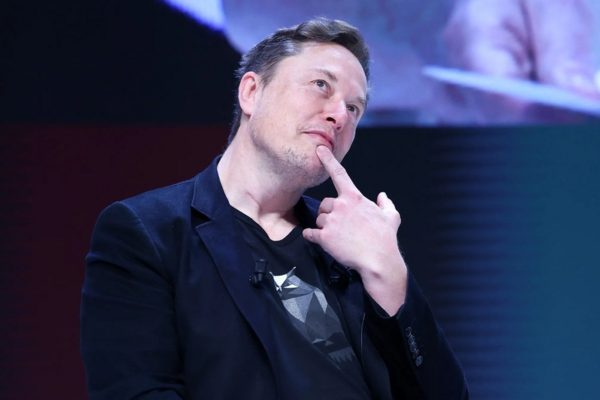 Musk lên kế hoạch xây dựng thành phố tự phát triển trên Mặt Trăng