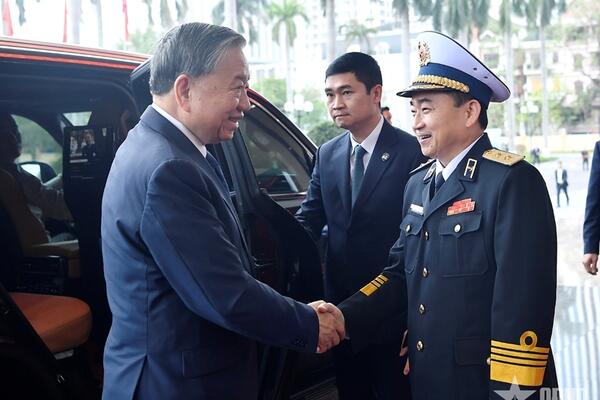 Tổng Bí thư Tô Lâm dự Lễ đón nhận danh hiệu Anh hùng Lực lượng vũ trang nhân dân tại Quân chủng Hải quân