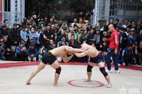 Chuyên nghiệp hóa hội vật để tránh sự cố đau lòng