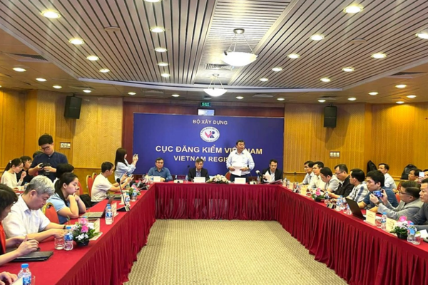 Hội nghị trao đổi về công tác kiểm tra khí thải xe ô tô