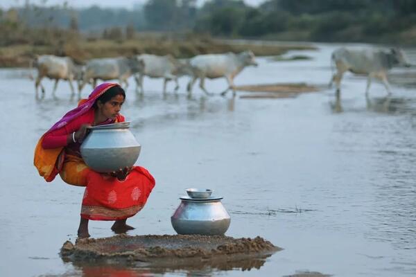 Bất bình đẳng giới làm trầm trọng thêm khủng hoảng nước toàn cầu