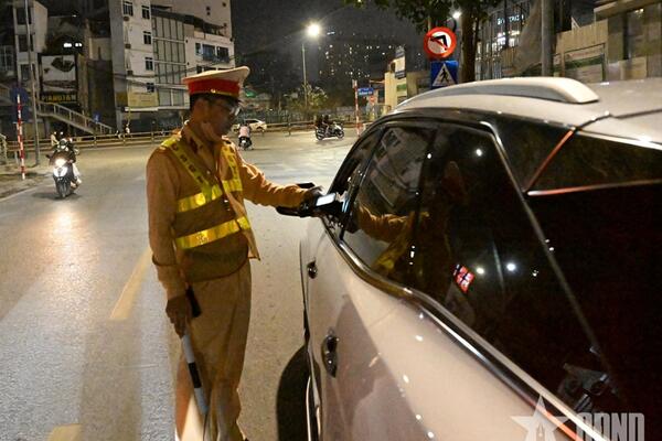 Đẩy mạnh kiểm tra, xử lý vi phạm nồng độ cồn