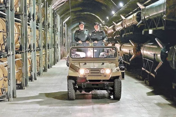 Mỹ dùng giải pháp đơn giản để 'khóa' tên lửa đạn đạo Iran trong các đường hầm