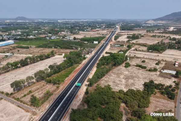 Đến năm 2050, cả nước có 43 tuyến đường bộ cao tốc dài trên 8.900km