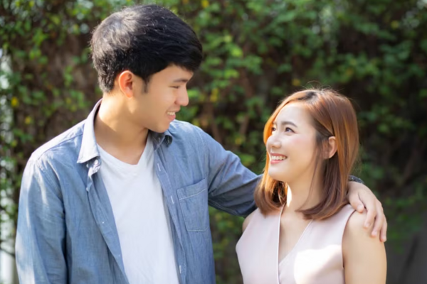 Biểu hiện rõ mồn một anh ấy thích bạn