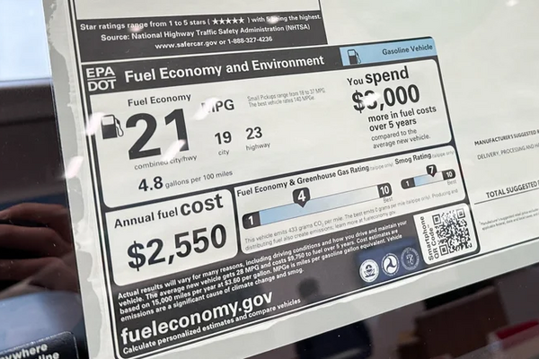 Hiệu suất và mức tiêu hao nhiên liệu khác nhau ra sao?