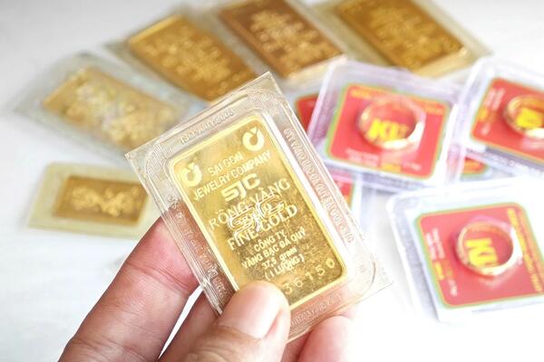 Giá vàng hôm nay (9-4): Vàng miếng, vàng nhẫn tăng hơn 2 triệu đồng mỗi lượng