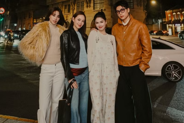 Ngọc Trinh gây sốt với diện mạo trong veo như thiếu nữ