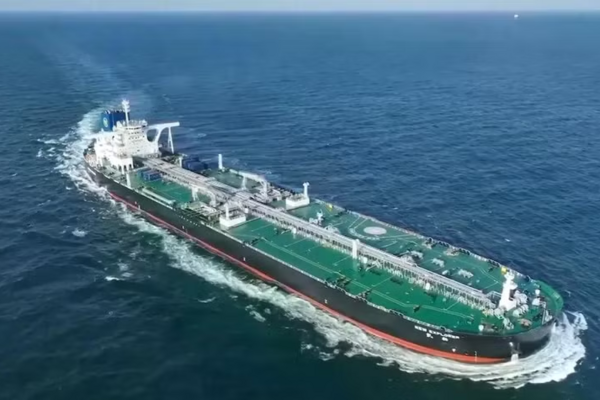 Trung Quốc cảnh báo đáp trả mạnh nếu Mỹ phong tỏa eo biển Hormuz