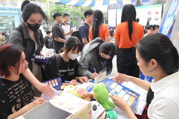 Kết nối nhà trường – doanh nghiệp, mở lối việc làm cho sinh viên