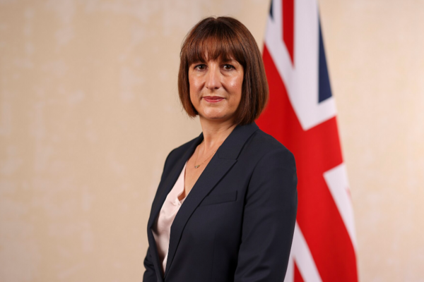 Bộ trưởng tài chính của 11 quốc gia kêu gọi ngừng bắn, cảnh báo rủi ro kinh tế toàn cầu