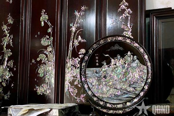 Giữ nghề khảm trai bằng sản phẩm sáng tạo