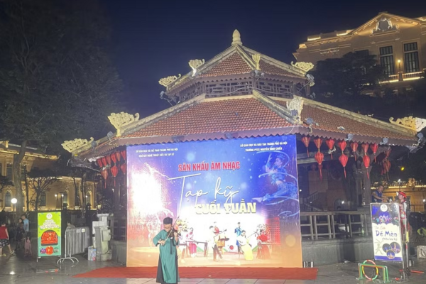 Nghệ thuật cộng đồng thắp sáng không gian văn hóa bên hồ Hoàn Kiếm