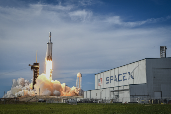 SpaceX lên kế hoạch IPO lớn nhất lịch sử