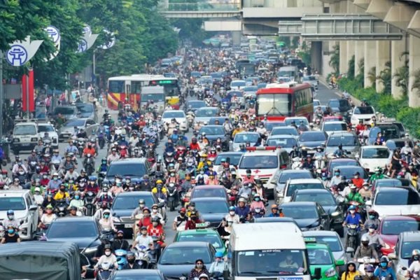 Hà Nội thu phí vào nội đô từ năm 2028: Cần lộ trình dài hơi và các giải pháp hỗ trợ đi kèm