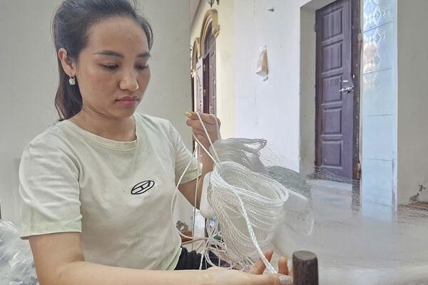 Xã Phú Xuyên: Giữ nghề đan lưới truyền thống, thúc đẩy phát triển kinh tế
