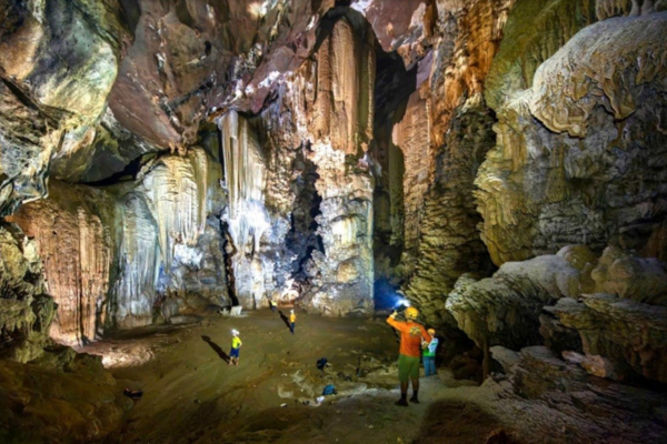 Phát hiện hang động mới tại Vườn quốc gia Phong Nha - Kẻ Bàng