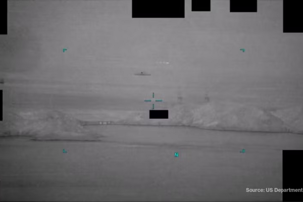 Đức bất ngờ ghi nhận hàng loạt UFO, Mỹ tung thêm 41 hồ sơ mật