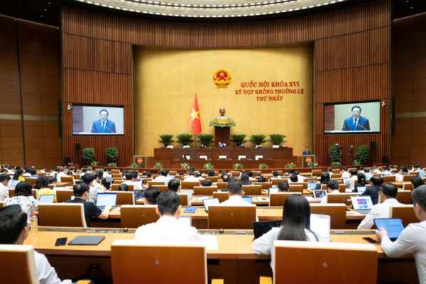 Quốc hội thảo luận ở tổ về định hướng chính sách sửa đổi Luật Đất đai năm 2024